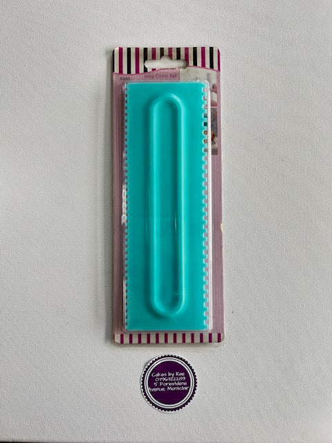 Cake design scraper