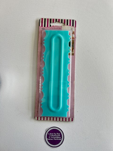 Cake design scraper