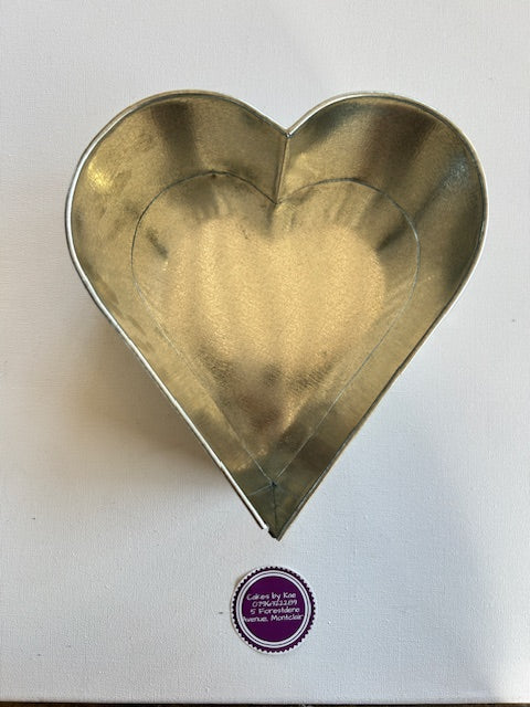 9 inch heart pan